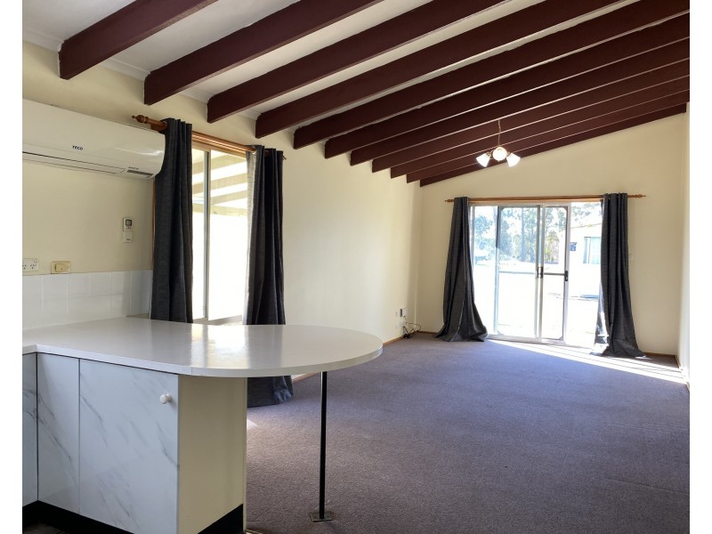 2/51 Blaxland Street, Merriwa NSW 2329