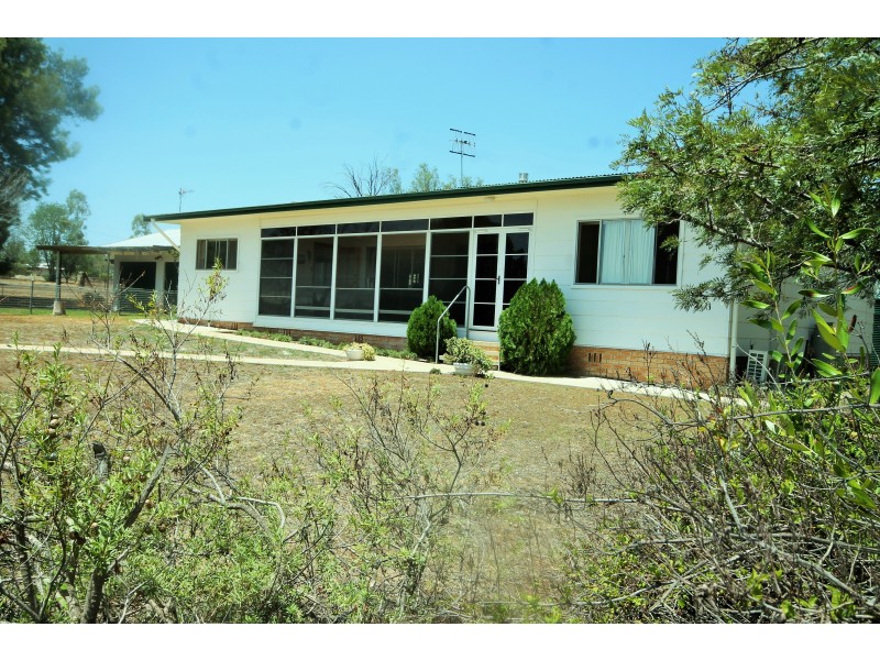 22 HALL ROAD, Merriwa NSW 2329
