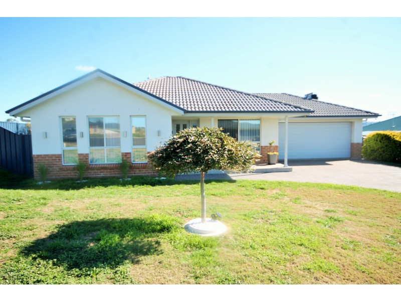 7 & 8 Scully Close, Merriwa NSW 2329
