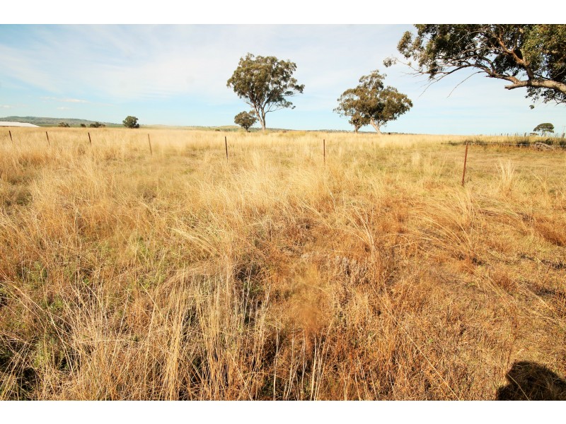 132 Hall Road, Merriwa NSW 2329