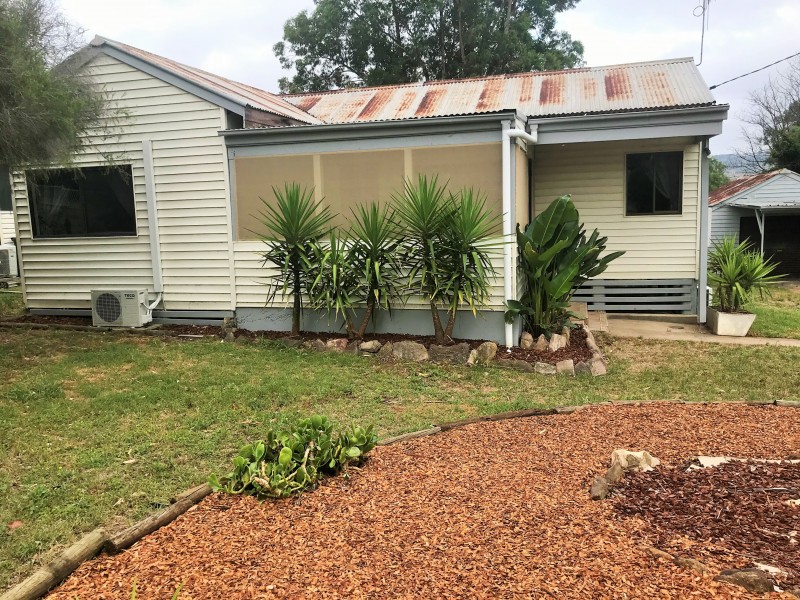 60 BOW STREET, Merriwa NSW 2329