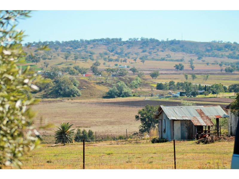 25-27 GOOCH STREET, Merriwa NSW 2329