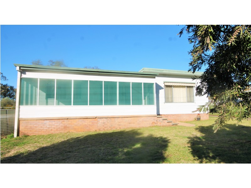 4 FLAGGS ROAD, Merriwa NSW 2329