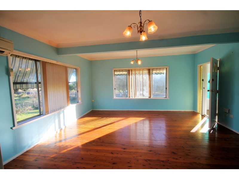 4 FLAGGS ROAD, Merriwa NSW 2329