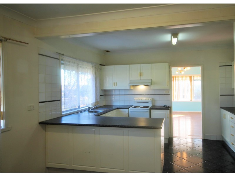 4 FLAGGS ROAD, Merriwa NSW 2329