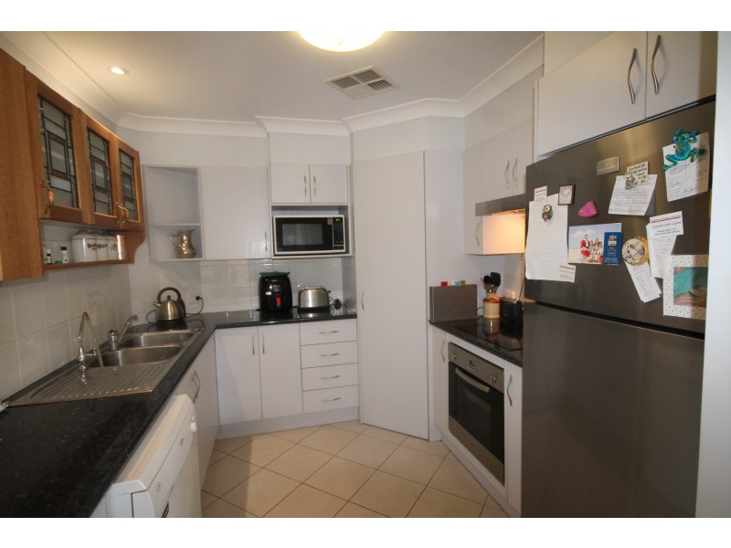 12 Collins Street, Merriwa NSW 2329