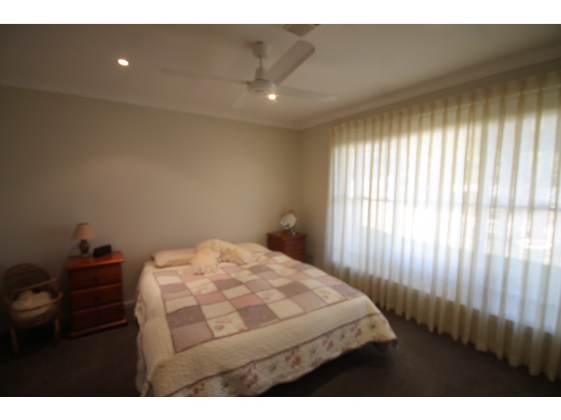 12 Collins Street, Merriwa NSW 2329