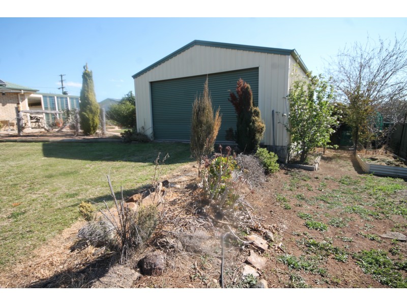 12 Collins Street, Merriwa NSW 2329