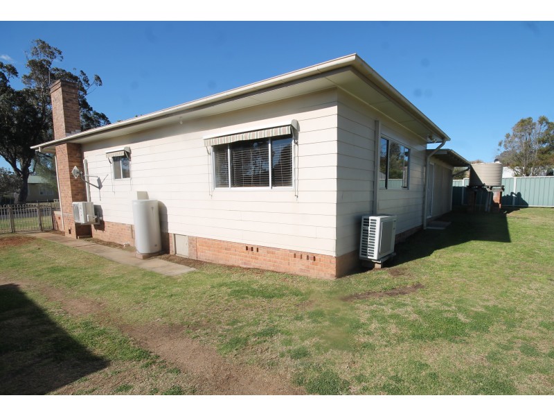 13 CULLINGRAL STREET, Merriwa NSW 2329