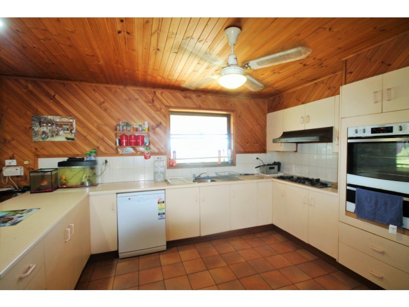 38 HALL ROAD, Merriwa NSW 2329