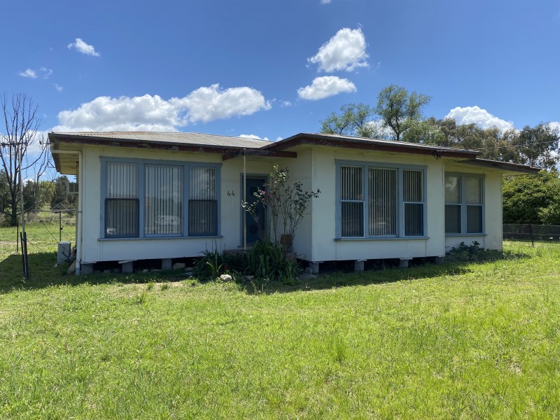 44 KING GEORGE V AVENUE, Merriwa NSW 2329