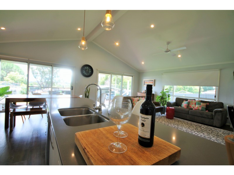 2 John Street, Merriwa NSW 2329