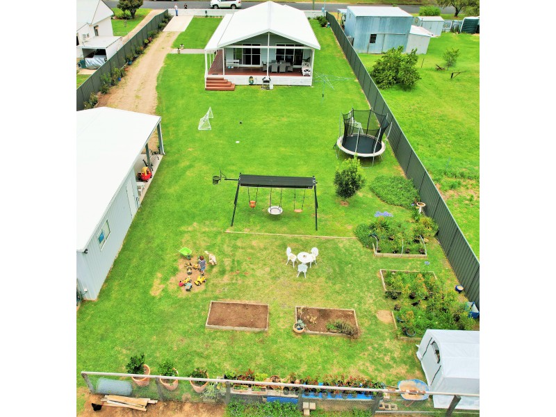 2 John Street, Merriwa NSW 2329