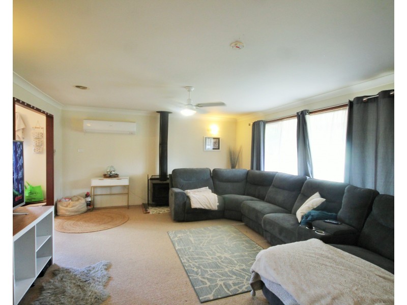 42 William Street, Merriwa NSW 2329