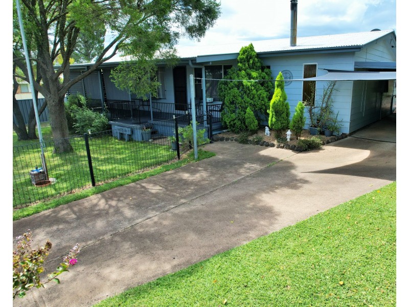 26 MACARTNEY STREET, Merriwa NSW 2329