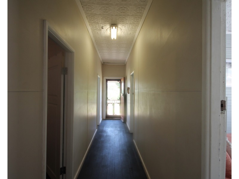 16 LAWLERS LANE, Merriwa NSW 2329