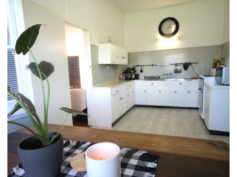 16 LAWLERS LANE, Merriwa NSW 2329