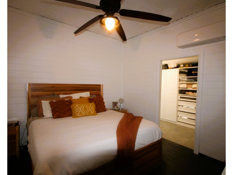 16 LAWLERS LANE, Merriwa NSW 2329