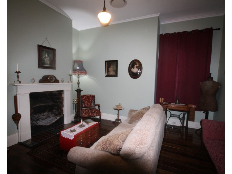 80-82 Bettington Street, Merriwa NSW 2329