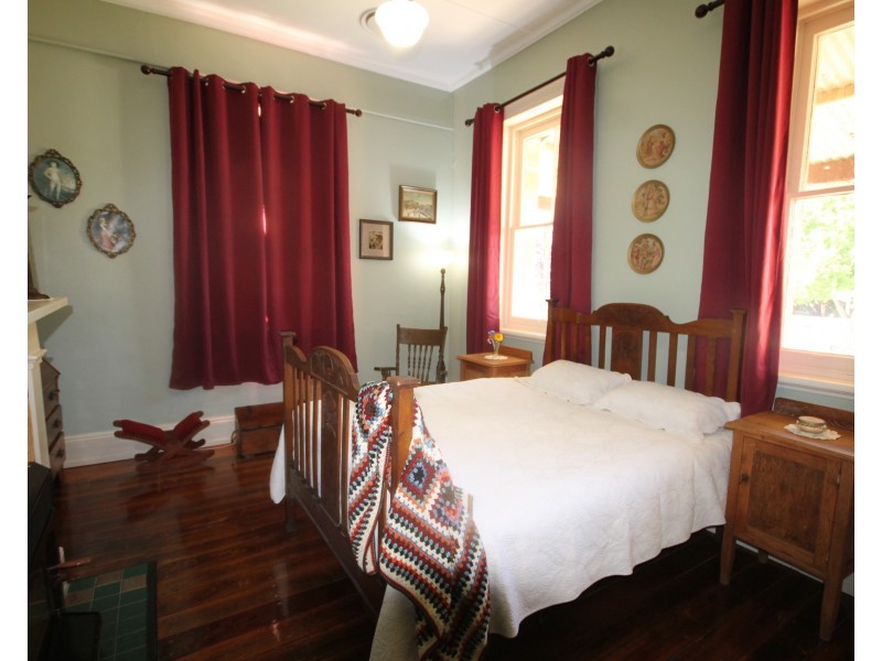 80-82 Bettington Street, Merriwa NSW 2329