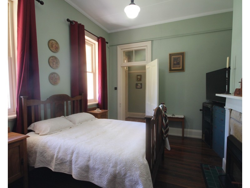 80-82 Bettington Street, Merriwa NSW 2329