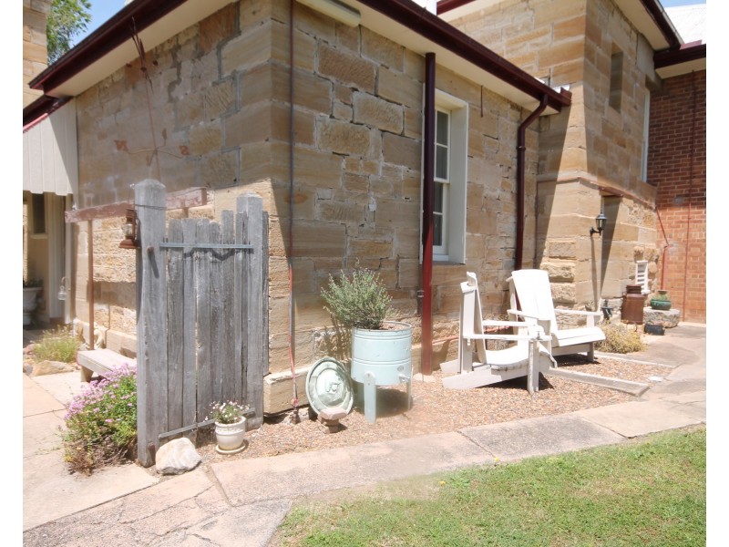 80-82 Bettington Street, Merriwa NSW 2329