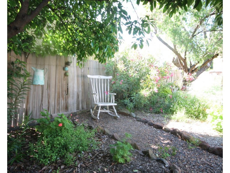 80-82 Bettington Street, Merriwa NSW 2329