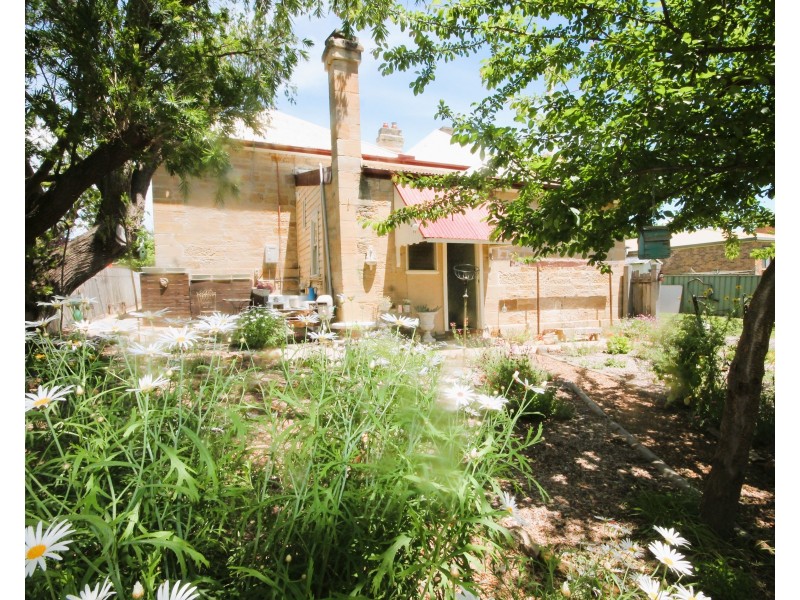 80-82 Bettington Street, Merriwa NSW 2329