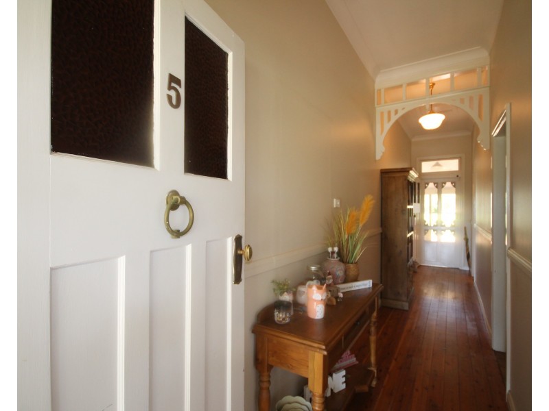 5 Mackenzie Street, Merriwa NSW 2329