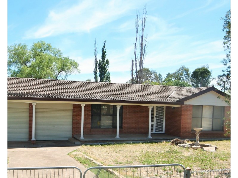 54 Bettington Street, Merriwa NSW 2329