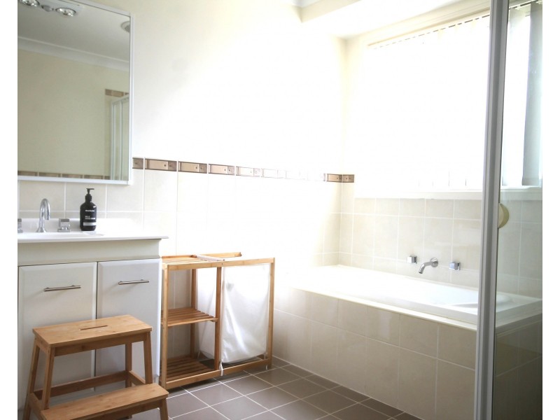 8 Scully Close, Merriwa NSW 2329