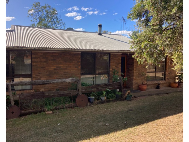 14 Hayes Street, Merriwa NSW 2329