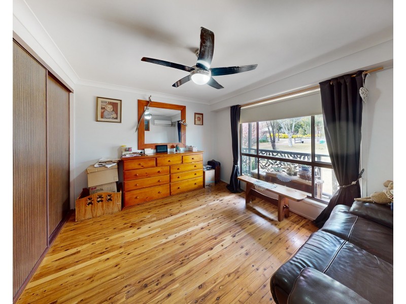 84 Vennacher Street, Merriwa NSW 2329