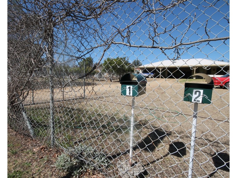 1&2 84 and /84 Mackenzie Street Merriwa, Merriwa NSW 2329