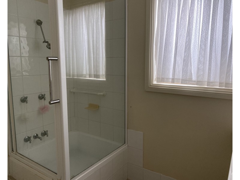 1&2 84 and /84 Mackenzie Street Merriwa, Merriwa NSW 2329