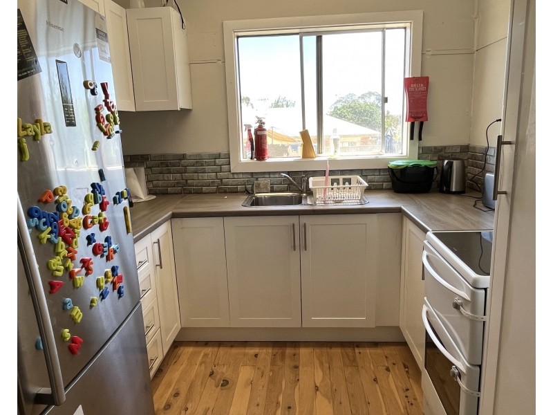 1&2 84 and /84 Mackenzie Street Merriwa, Merriwa NSW 2329