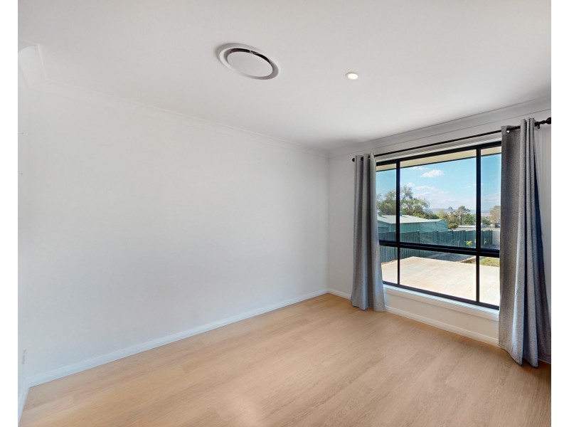 6 COLLINS STREET, Merriwa NSW 2329