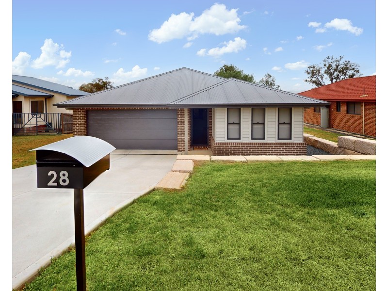 28 COLLINS STREET, Merriwa NSW 2329