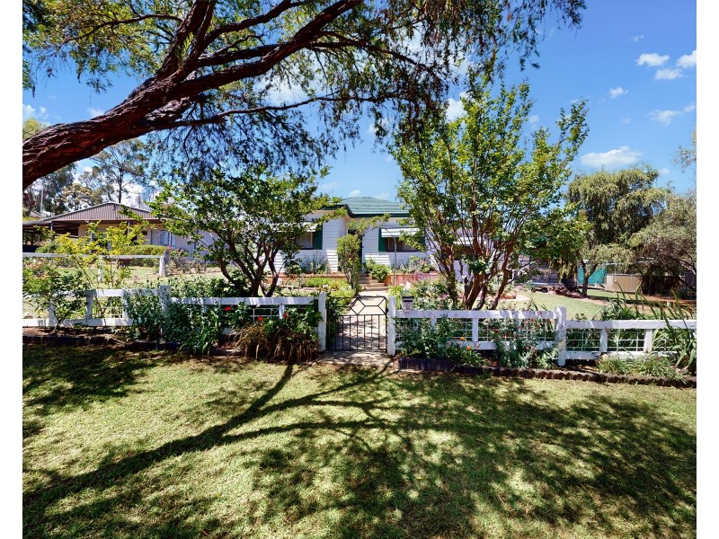 9 LANGLEY STREET, Merriwa NSW 2329