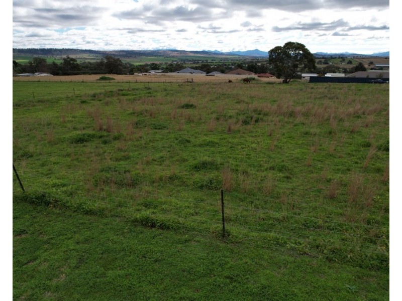 24A HALL ROAD, Merriwa NSW 2329