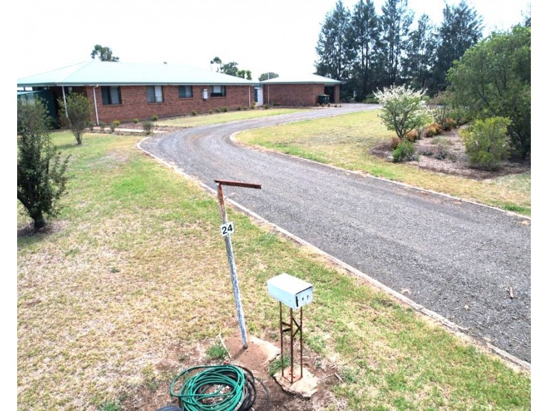 24B HALL ROAD, Merriwa NSW 2329