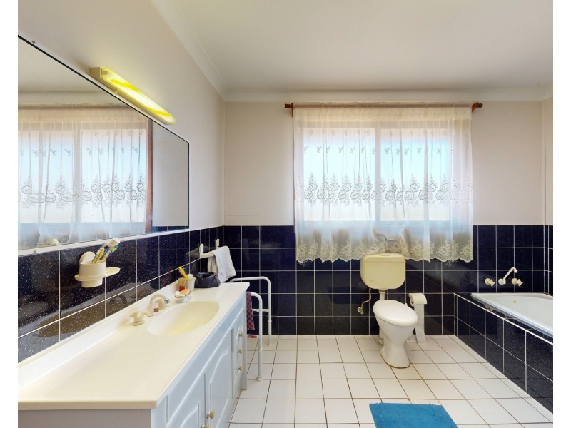 24B HALL ROAD, Merriwa NSW 2329