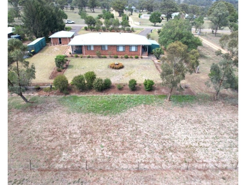 24B HALL ROAD, Merriwa NSW 2329