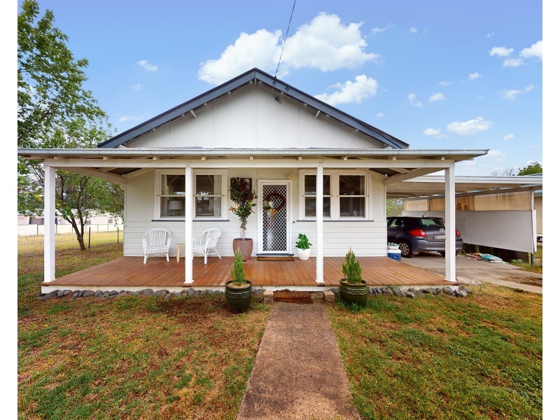 74 MACKENZIE STREET, Merriwa NSW 2329