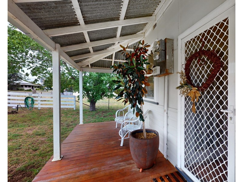 74 MACKENZIE STREET, Merriwa NSW 2329