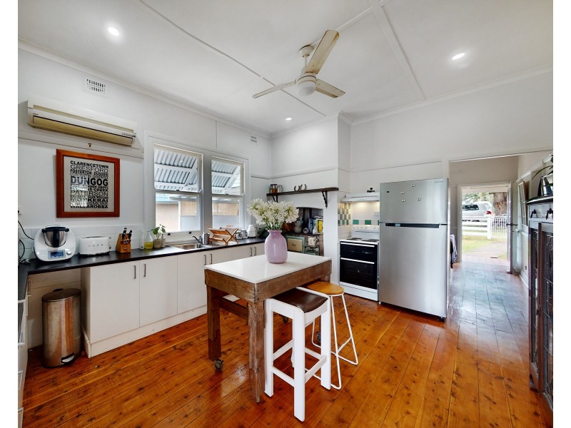 74 MACKENZIE STREET, Merriwa NSW 2329