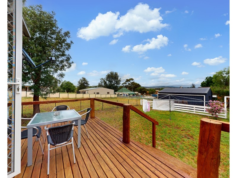 74 MACKENZIE STREET, Merriwa NSW 2329