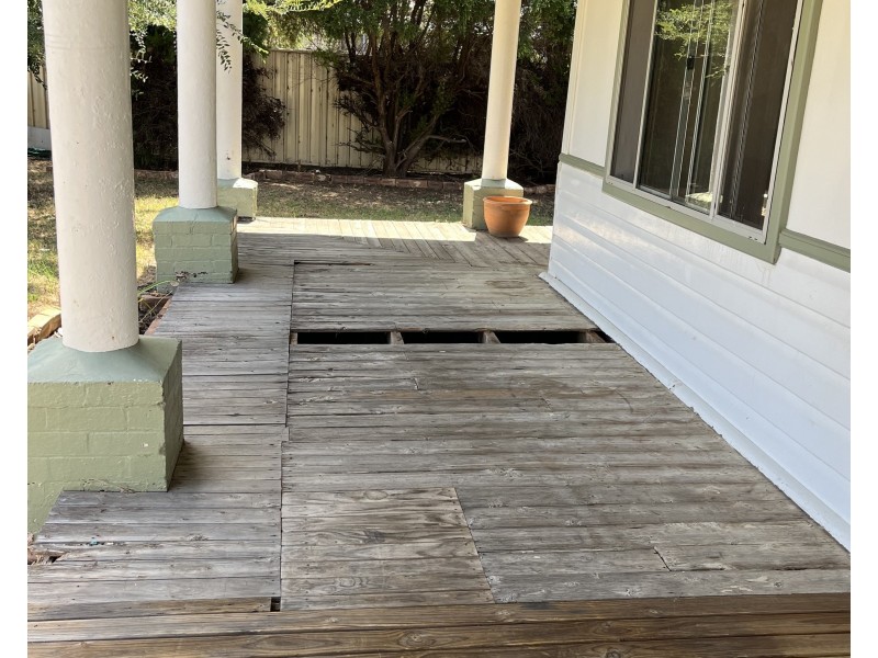 11 DUTTON STREET, Merriwa NSW 2329