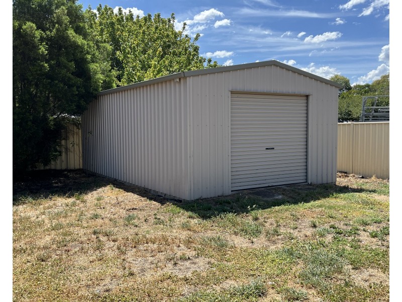 11 DUTTON STREET, Merriwa NSW 2329