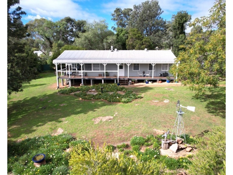 12 LANGLEY STREET, Merriwa NSW 2329